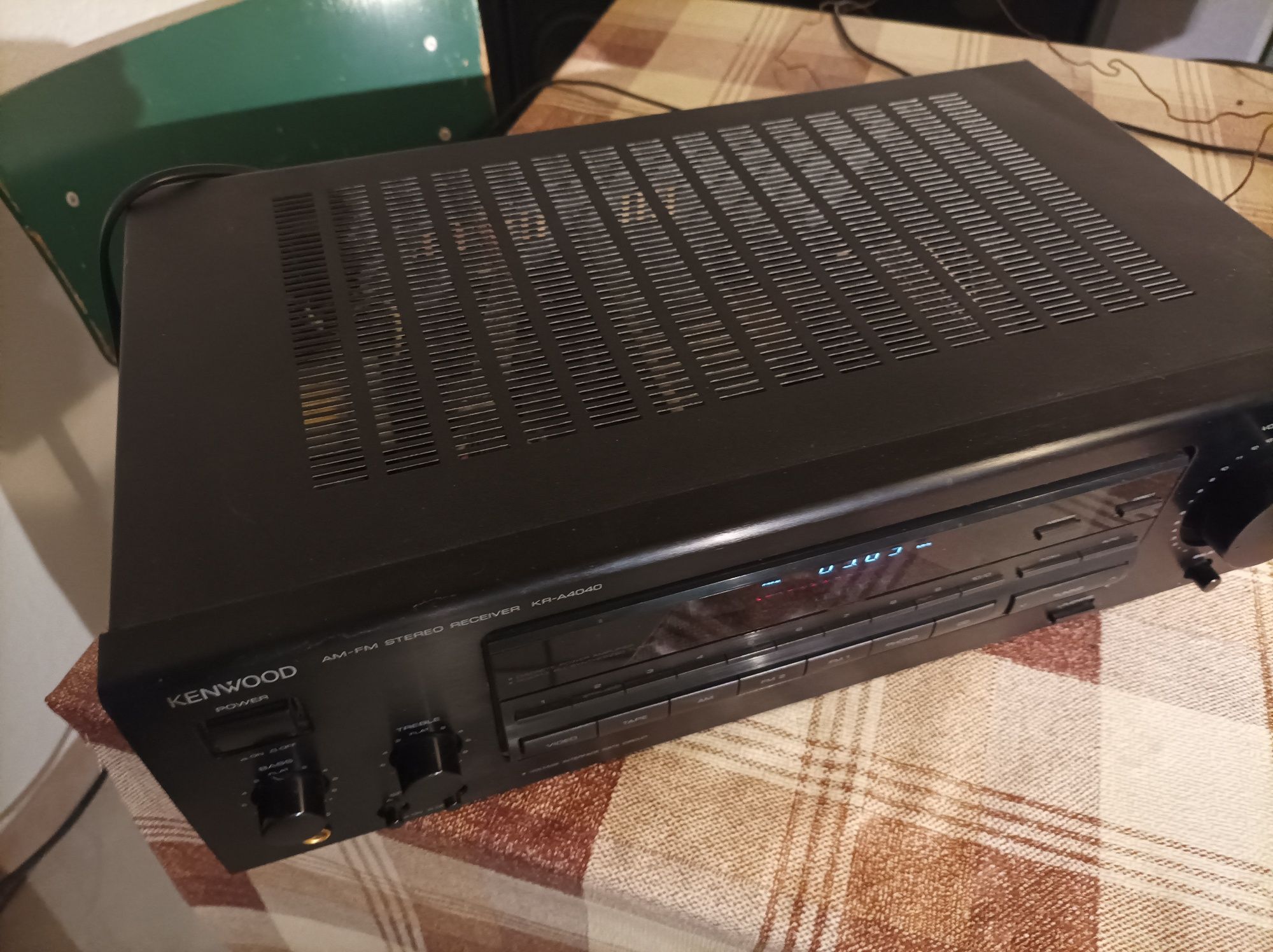 Kenwood KRA -4040 Amplituner