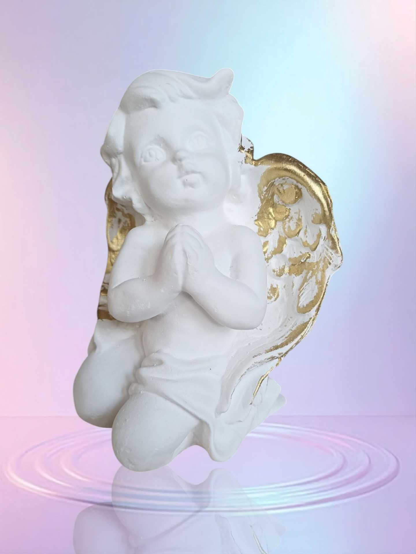 Figurka Anioł Aniołek Komunijny Modlący się 15 cm Komunia Upominek