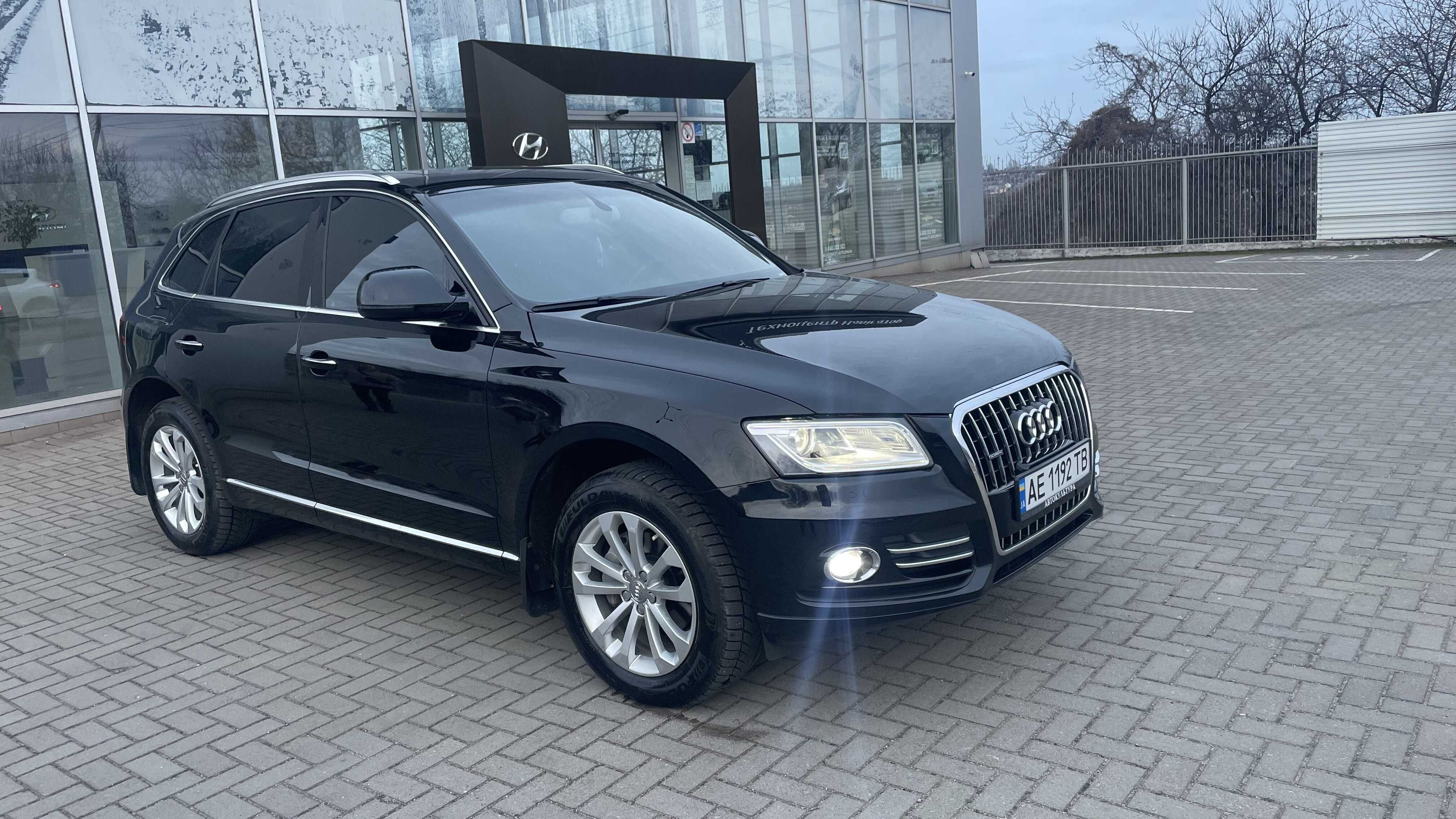 AUDI Q5 2016 год 2.0TFSI  Premium Plus Style