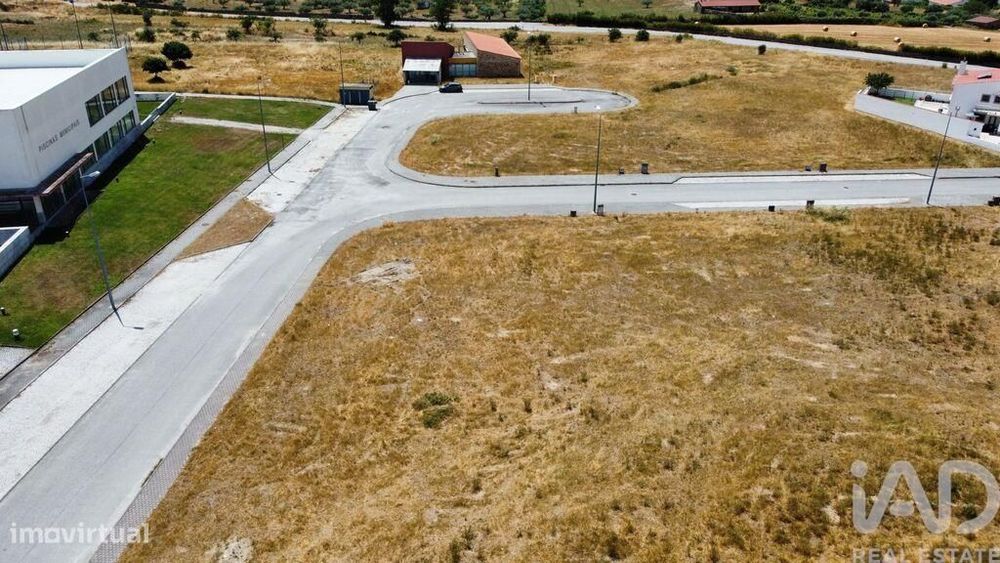 Terreno em Almeida de 550,00 m2