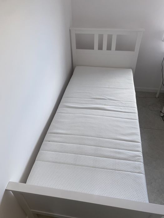 Łóżko HEMNES białe 90x200 Ikea jednoosobowe materac szuflady