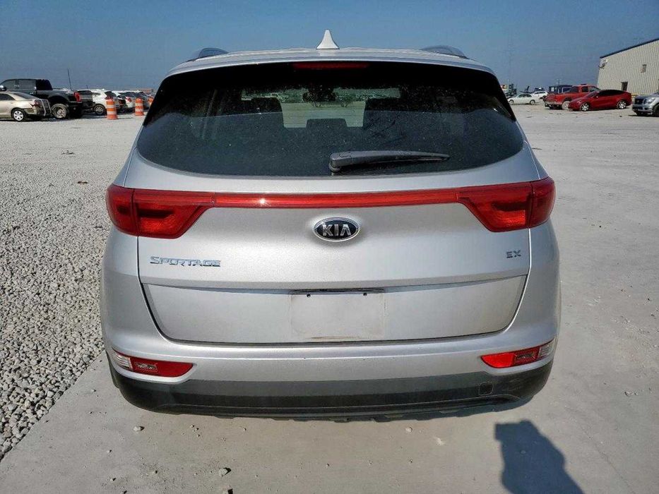 Kia Sportage Ex 2017 .