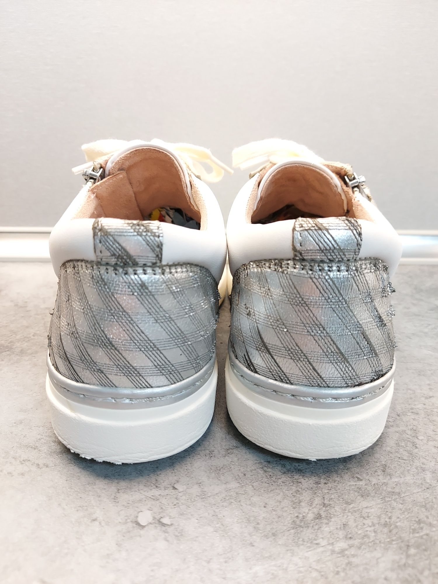 Sneakersy Tamaris roz.38 Touch It , skóra naturalna licowa, mokasyny