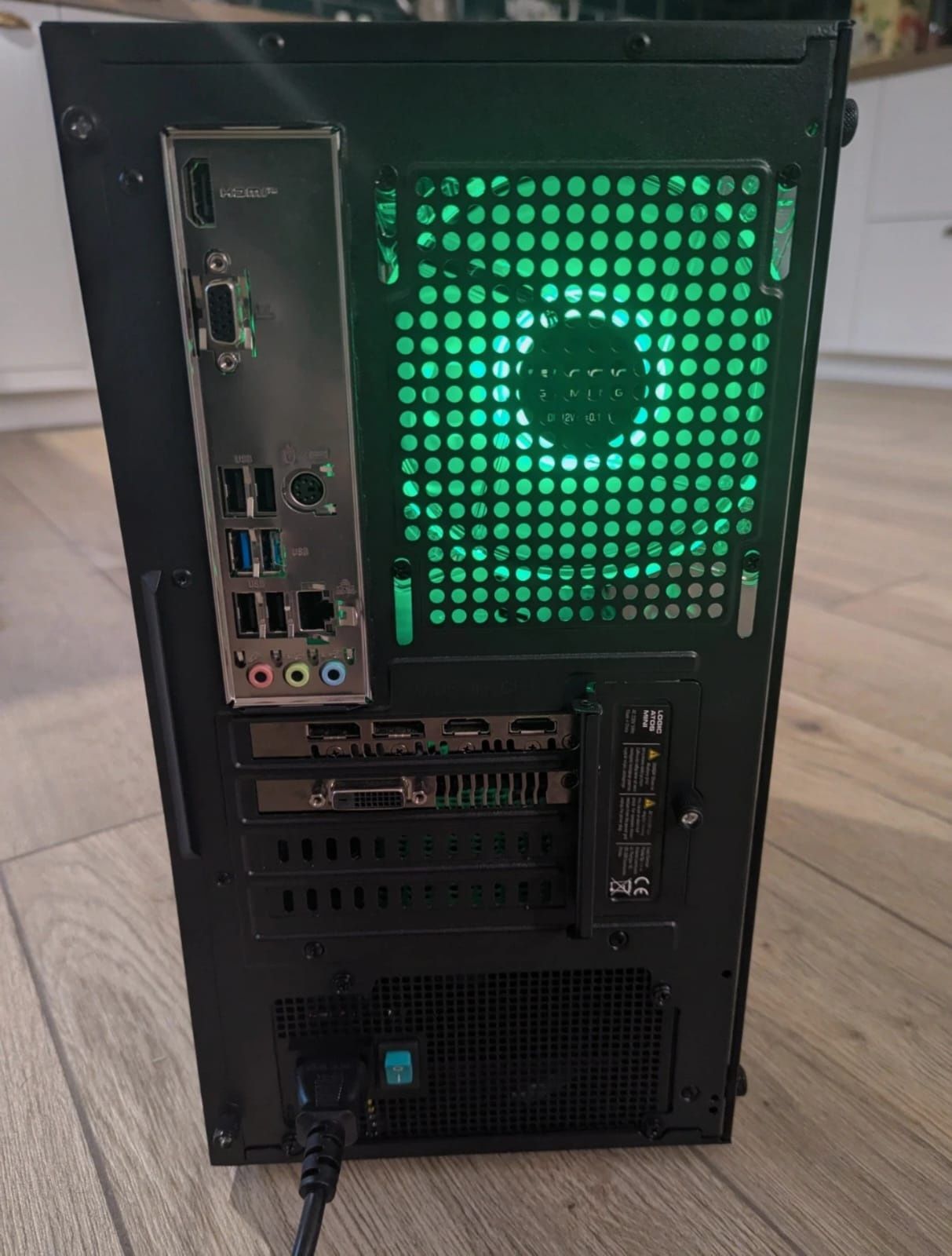 Komputer do gier GTX 1080 i5 10400f Windows 11 Pro