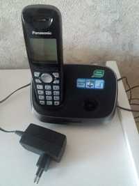 Телефон стаціонарний Panasonic.