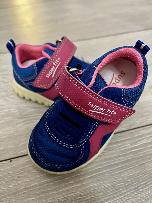 Adidaski Superfit rozm 20 idealne na wiosne/lato