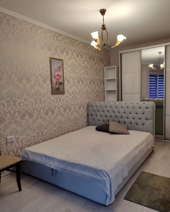 Здається в довгострокову оренду квартира-студія.