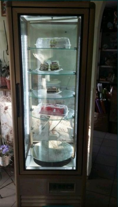 Кондитерский холодильник