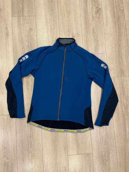 | L-М | Велокуртка на флисе / Софтшелл вело куртка Sugoi