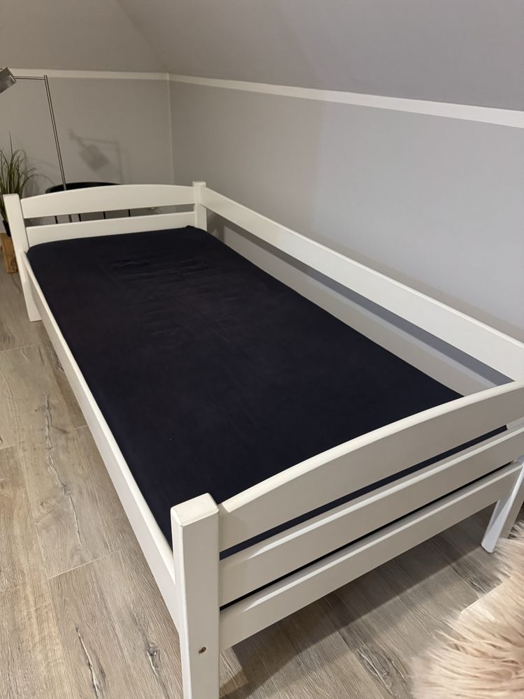 Łóżko jedynka z materacem 90/200