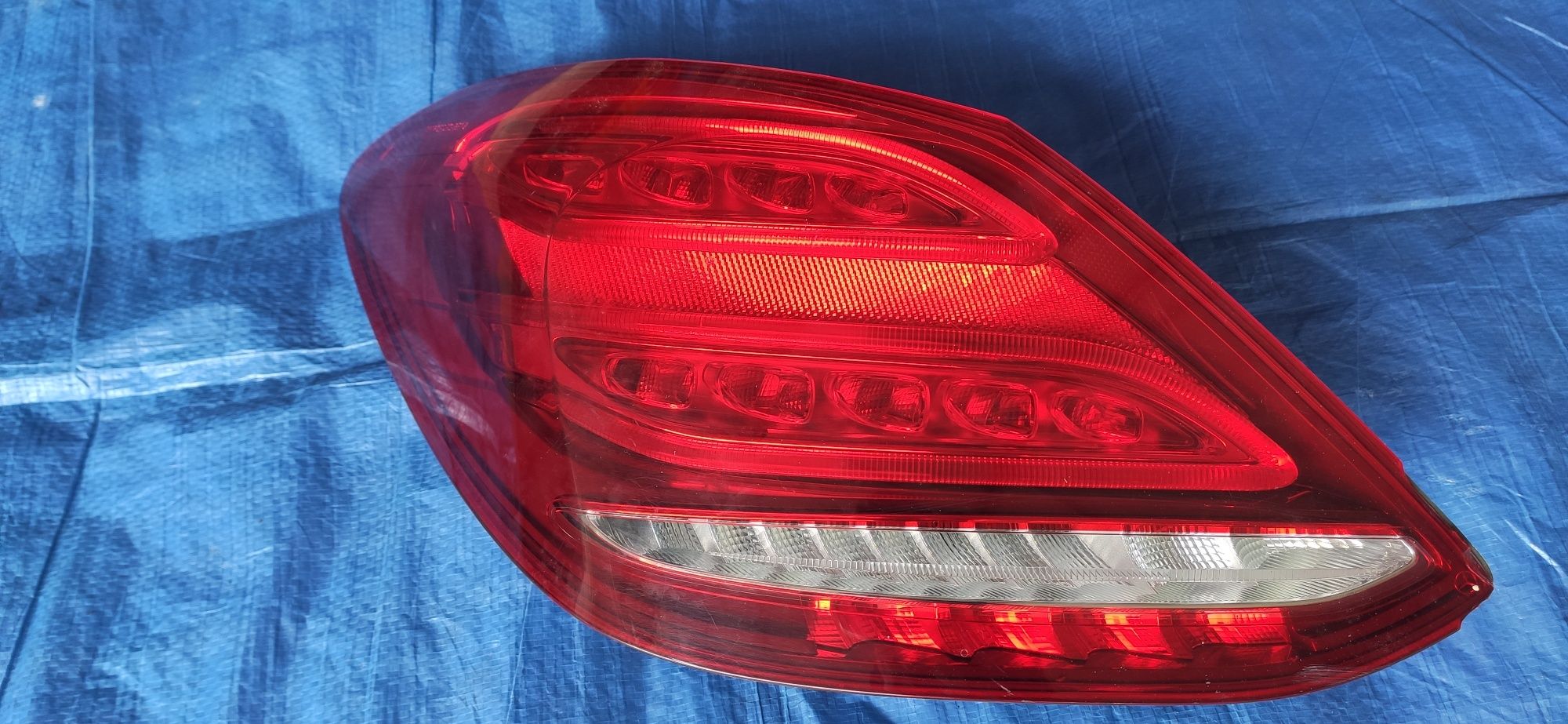 Farolim traseiro esquerdo Led  Mercedes C W205 (ORIGINAL) 2014-