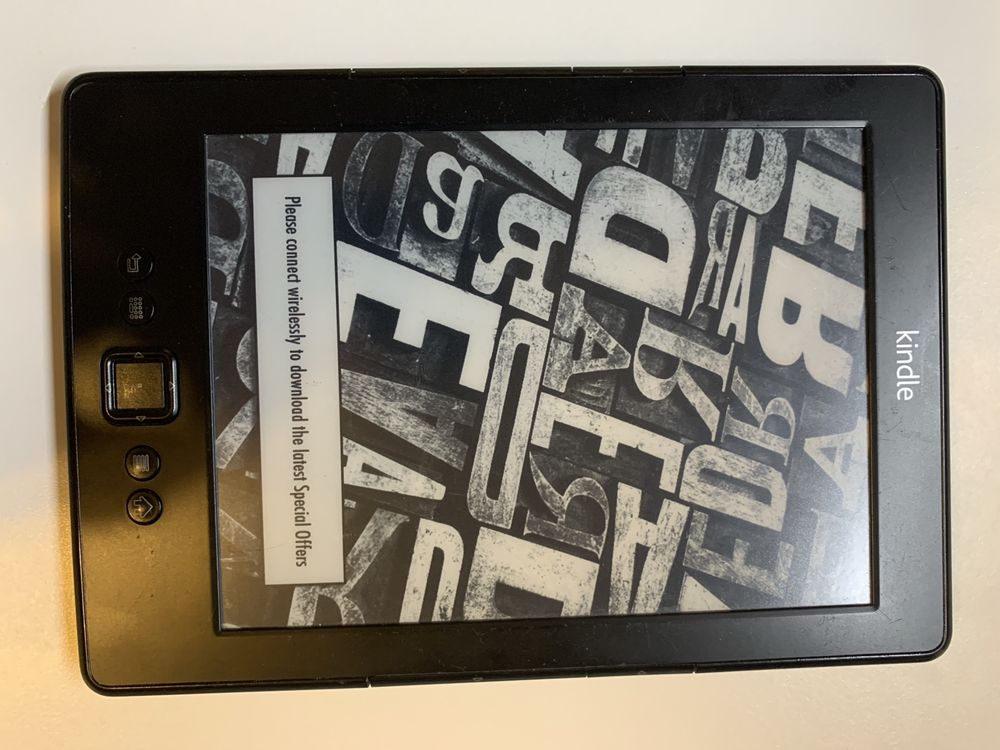 Kindle 4 Wi-Fi E-Reader 6” – sprawny, z reklamami