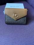 Portfel Michael Kors brązowy monogram logo mały