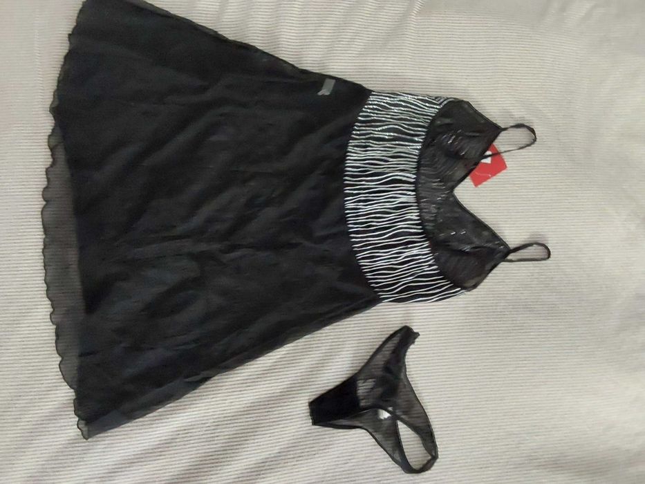 Lingerie Preto com Brilhos de noite.