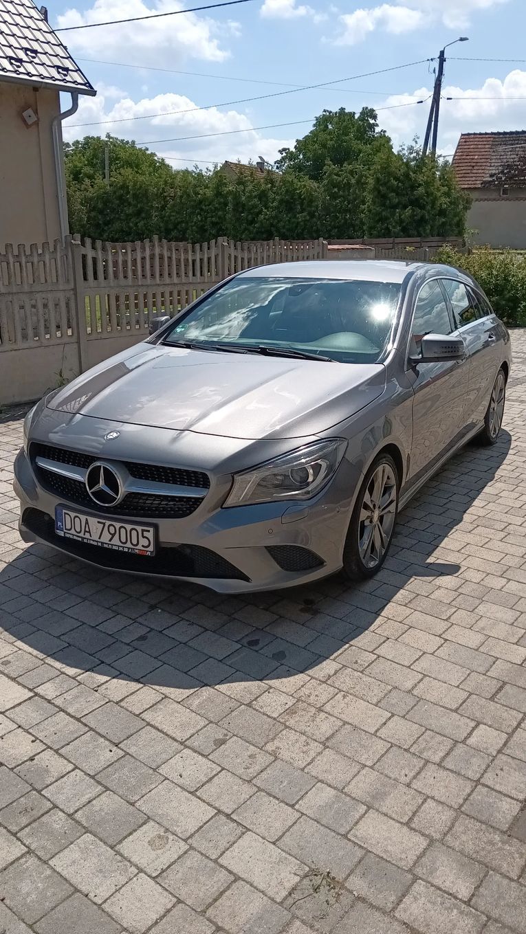 Mercedes-Benz CLA mercedes cla 180 d w bdb stanie