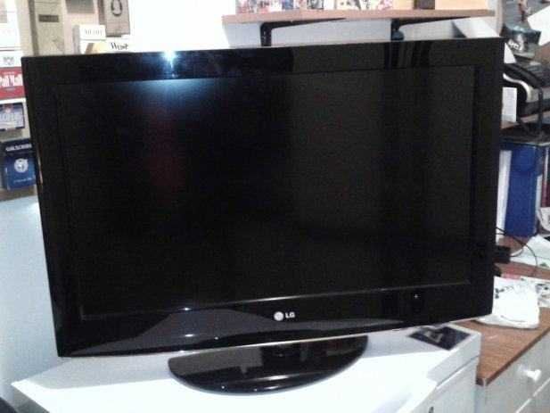 TV lcd FULL HD  LG 32 LH3000