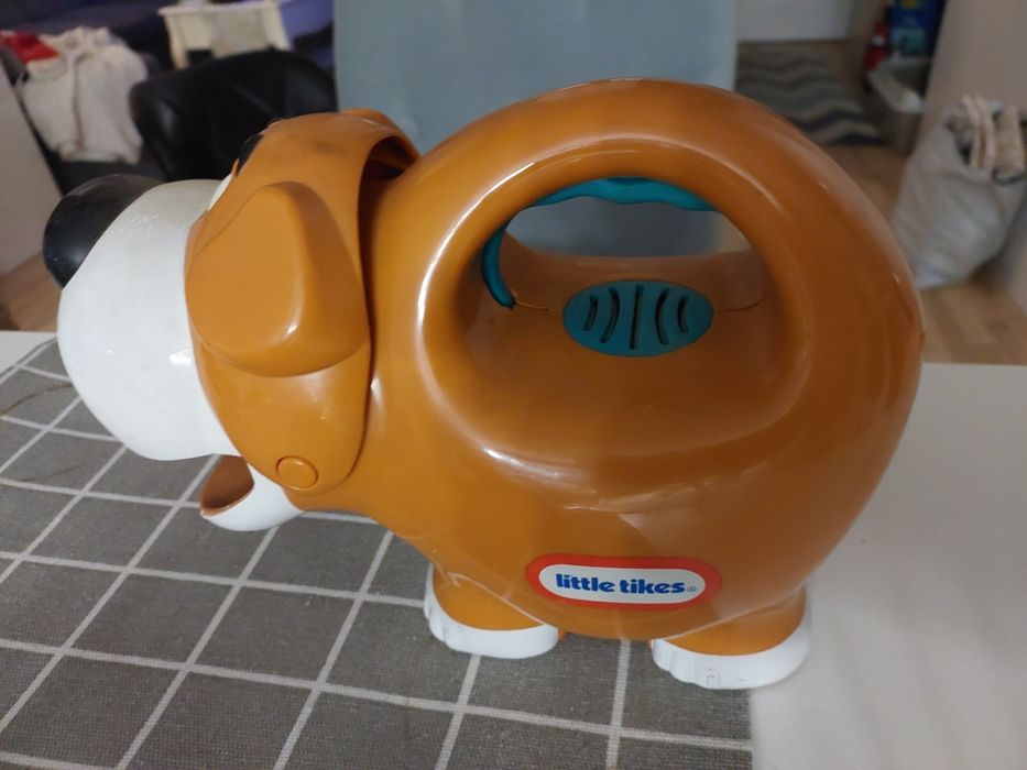 Little Tikes Latarka piesek z dźwiękiem światło 
To śpiące zwierzątko,