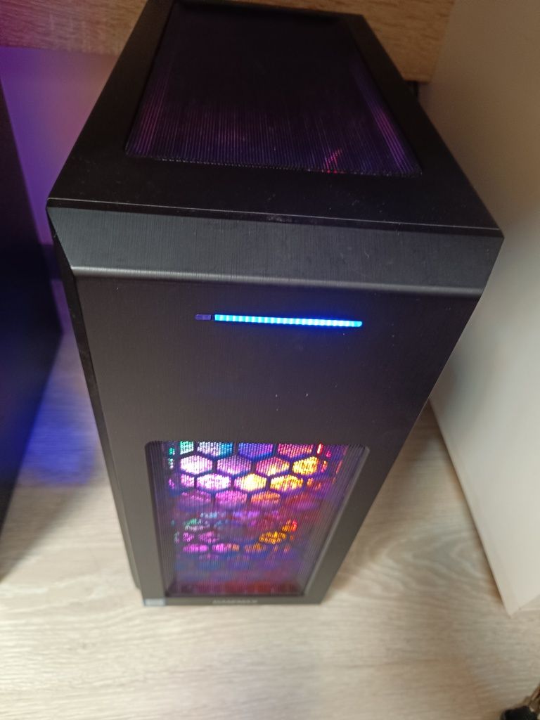 Ігровий пк i7 7700 vega 56 8g ssd256