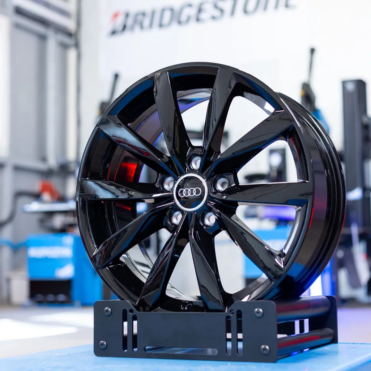 NOWE ORYGINALNE  Felgi Audi 17" A3 A4 A6 Q2 Q3 TT