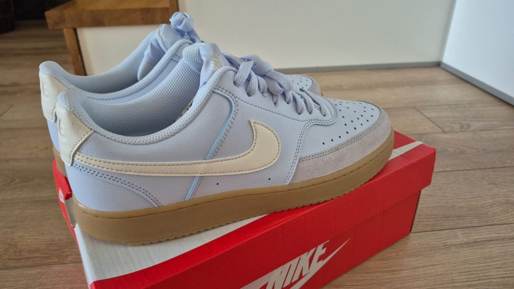 Продам оригінальні кросівки Nike