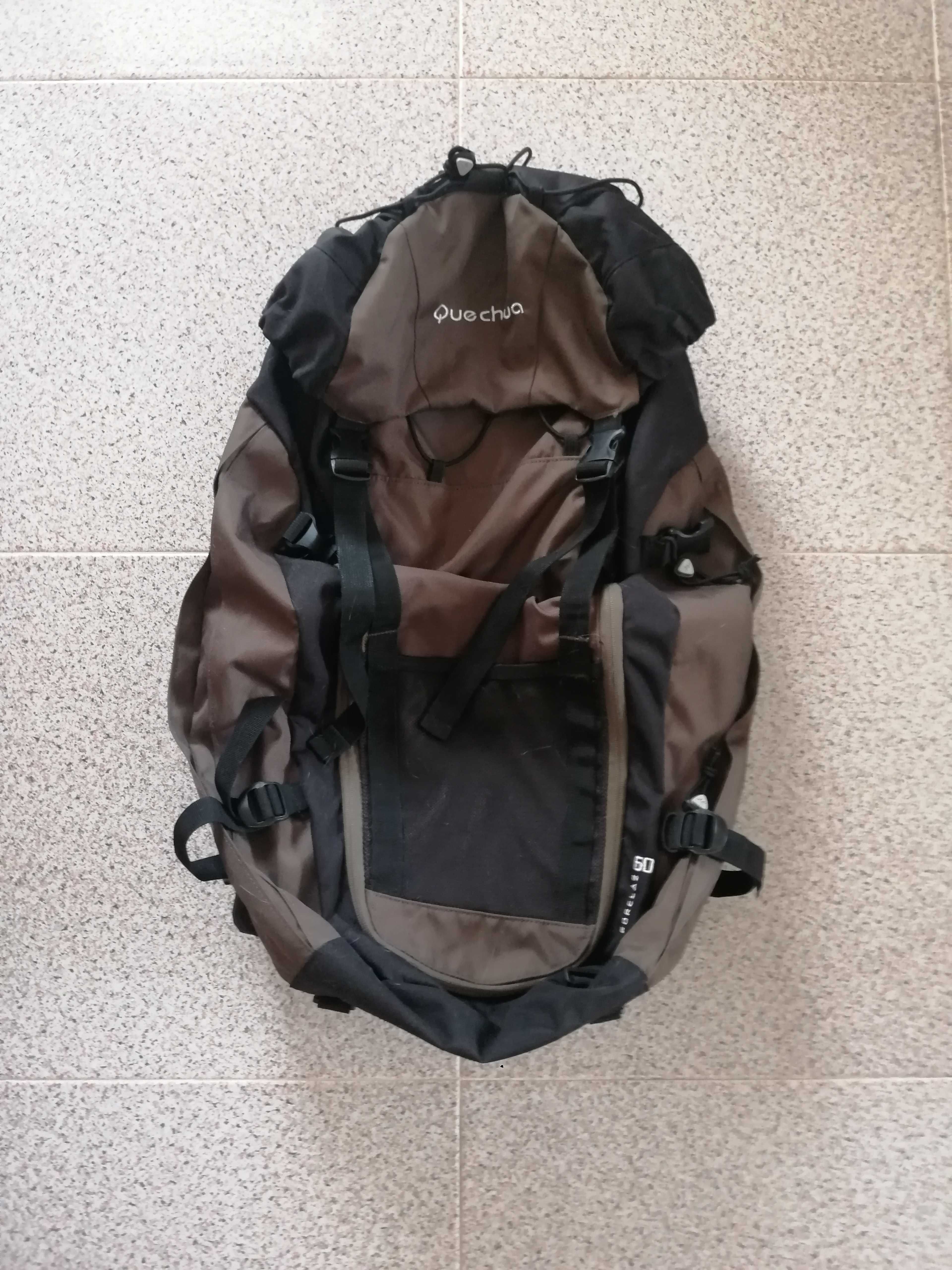 Mochila 60lt Quechua