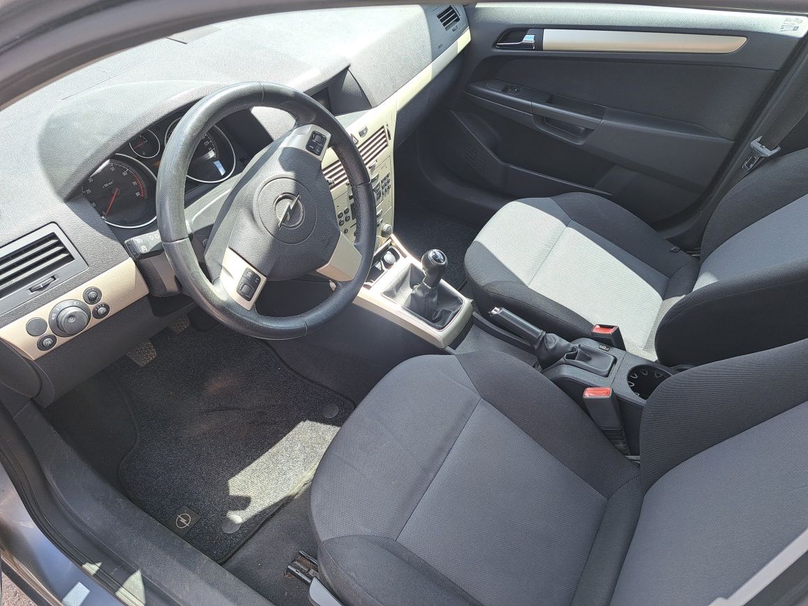Opel astra h 3 1.6 benzyna z16xer kod z163 astra h