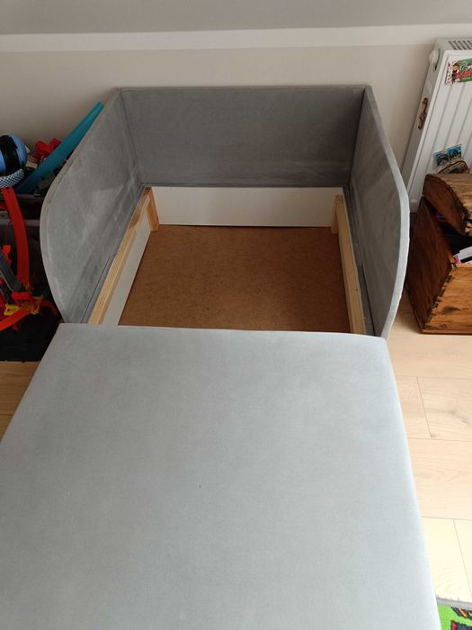 Jednoosobowa sofa dla dziecka / łózko dla dziecka
