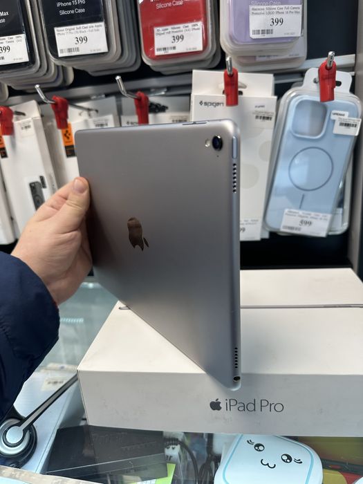 iPad Pro 9.7 32g новий акумолятор