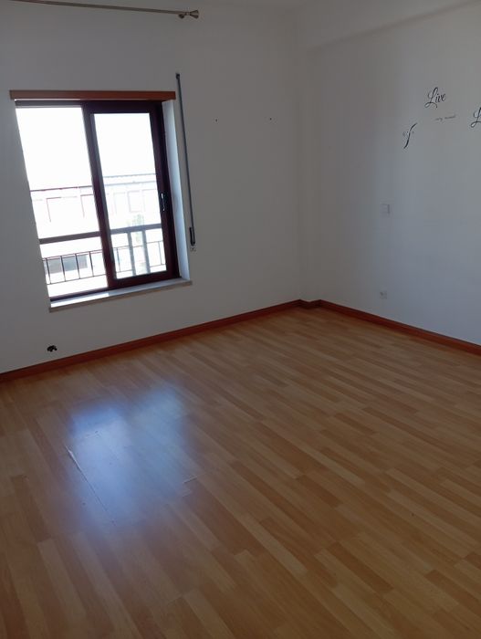 Arrenda se Apartamento