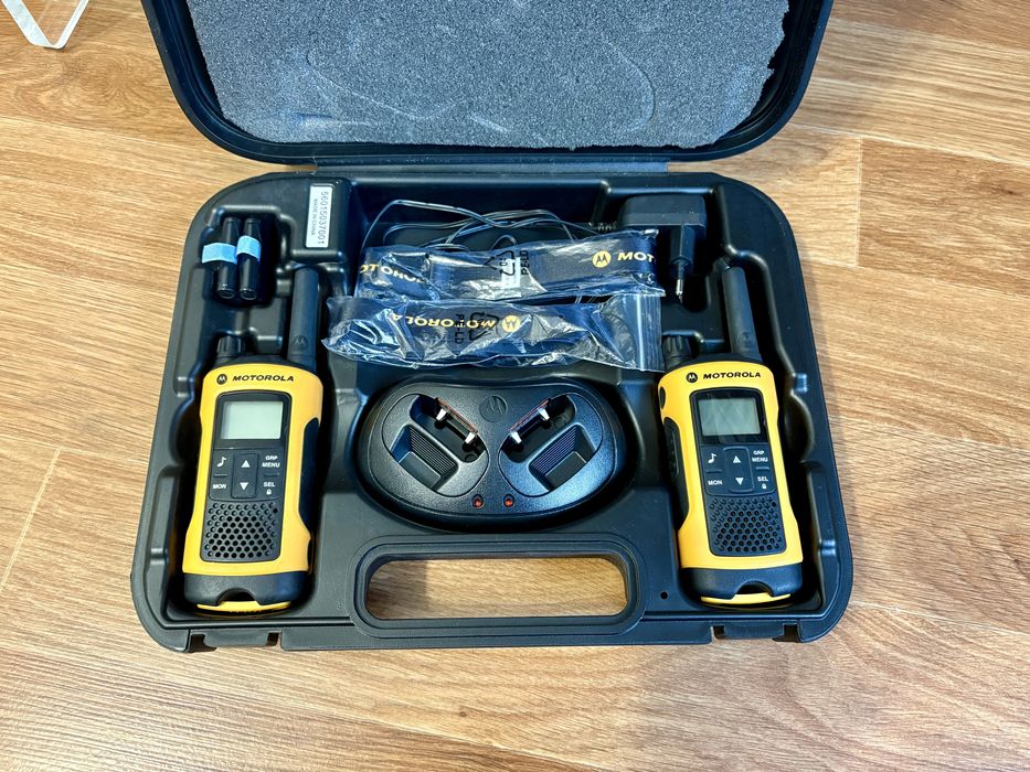 Рации Motorola TLKR T80