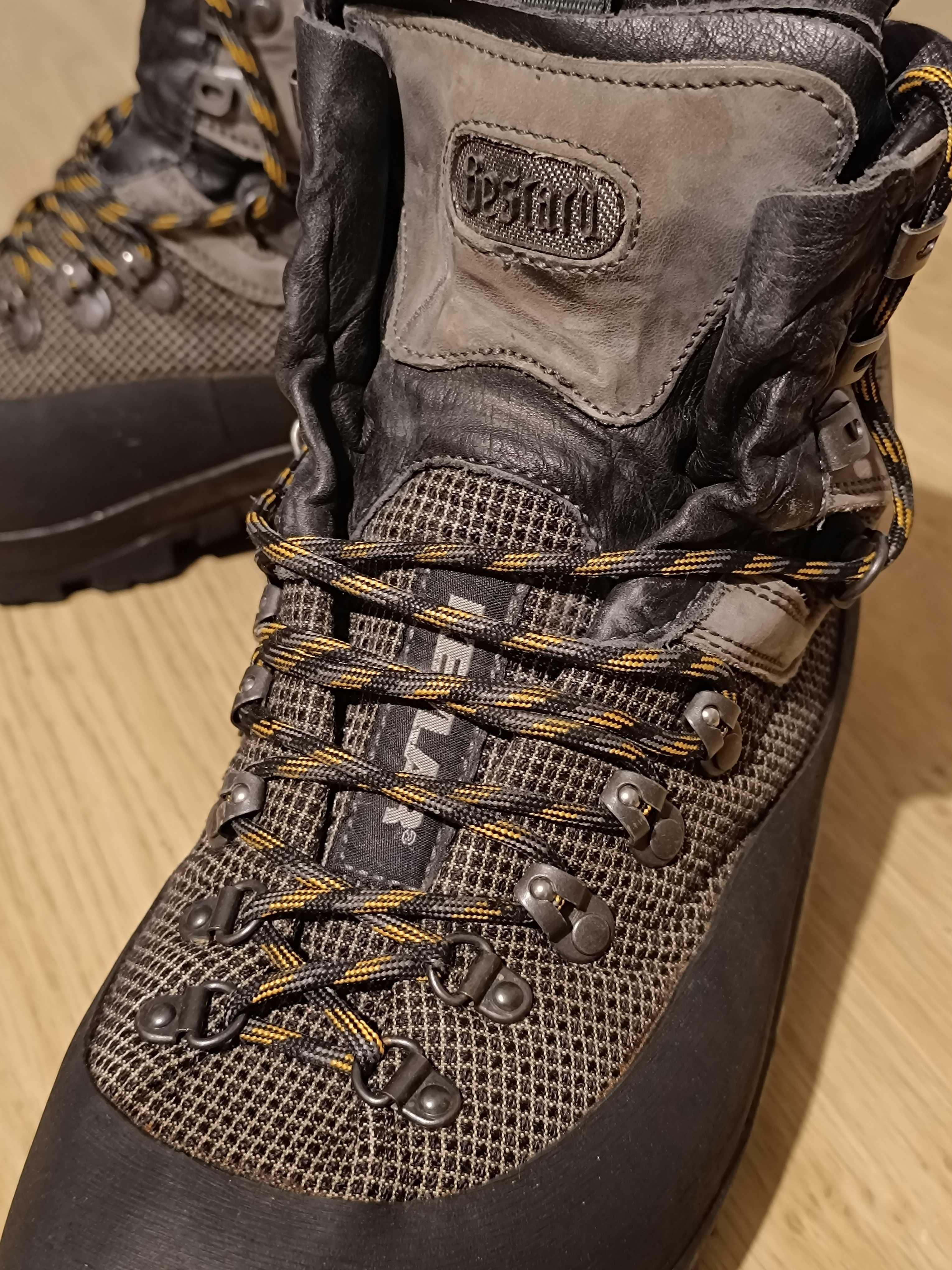 Botas de homem para alta montanha