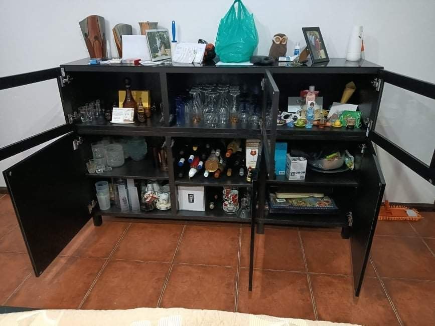 Vendo móvel aparador