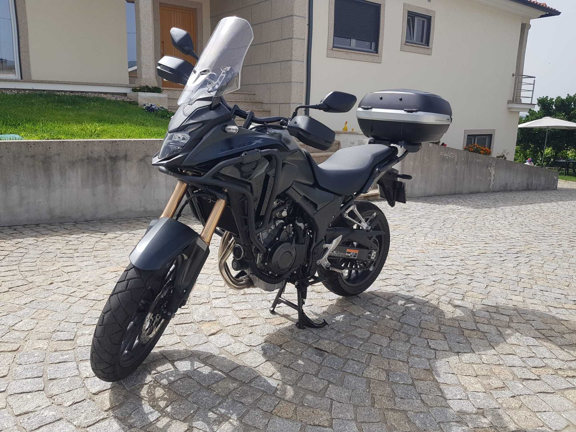 Honda CB500X como NOVA