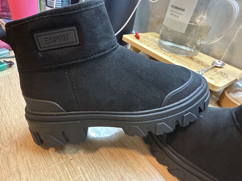 Esprit чоботи жіночі