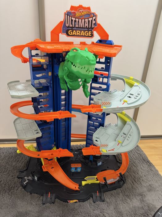 Garage ultimate hot wheels