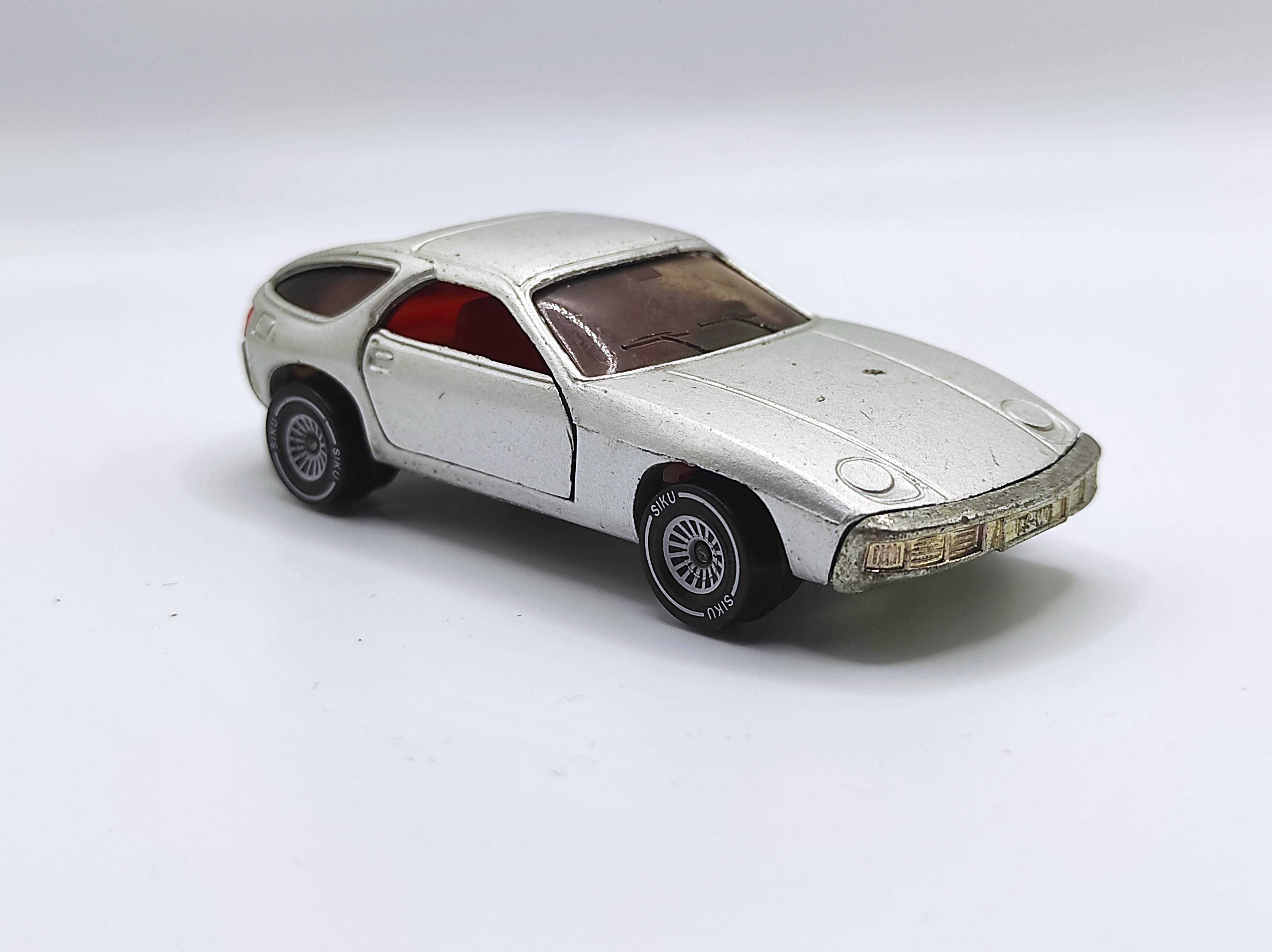 Samochodzik zabawka SIKU 1037 Porsche 928 Made in Germany. metal