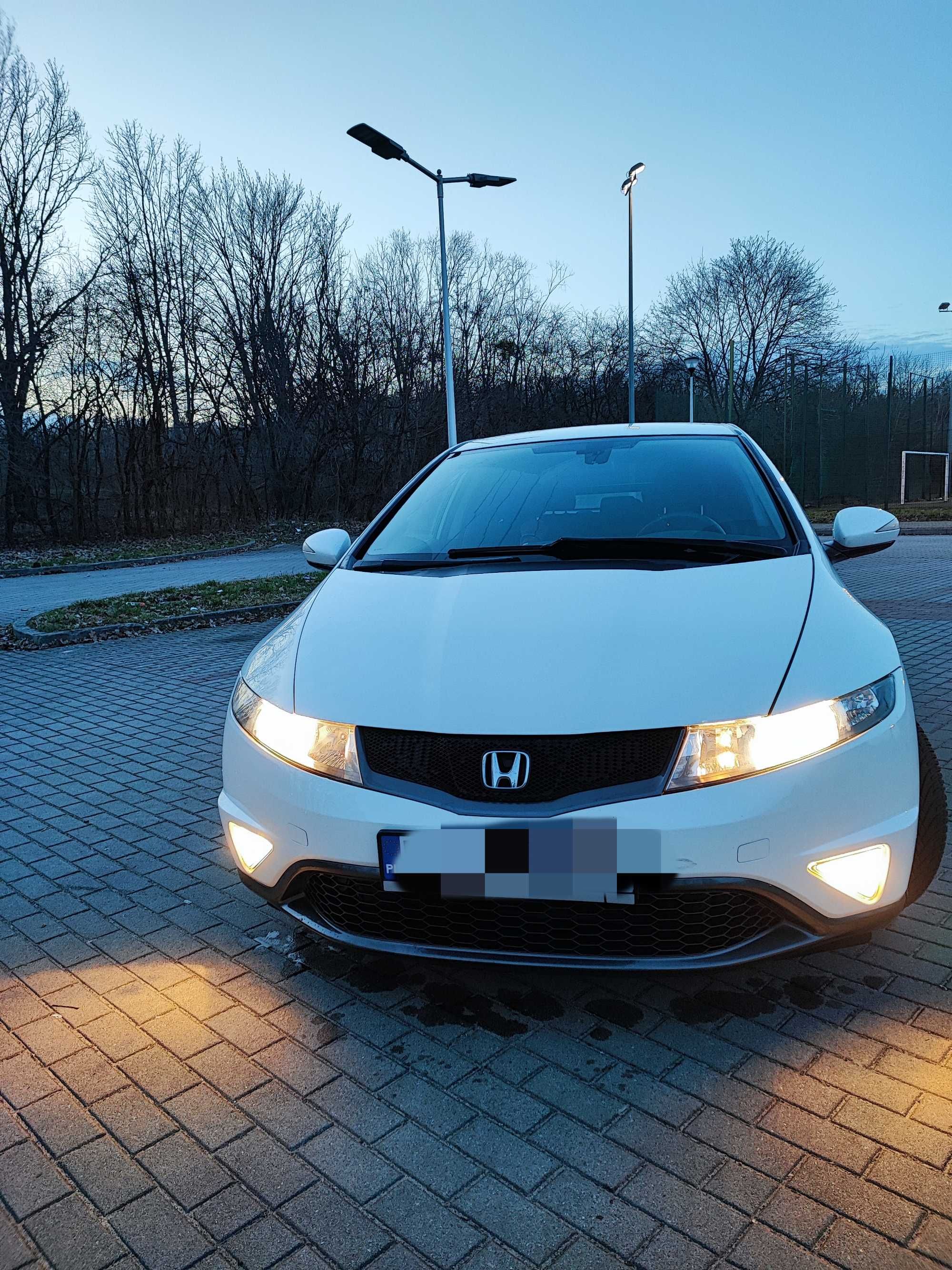 Honda Civic VIII 2011 1.8 książka serwisowa