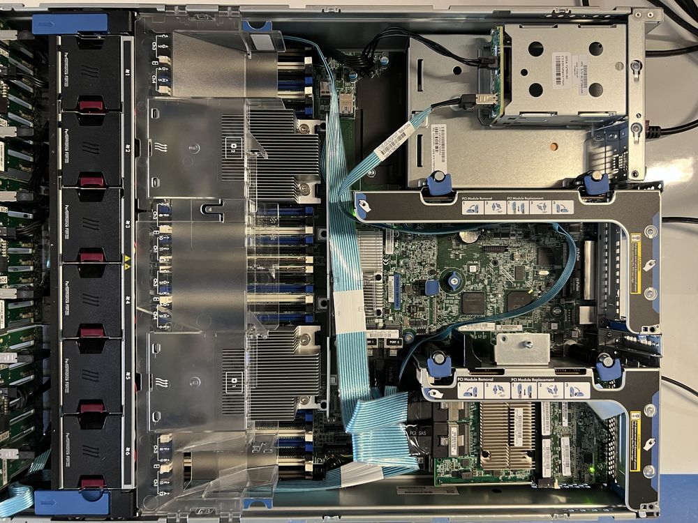 Сервер HP ProLiant DL 380 Gen 9 Xeon E5 2660v3