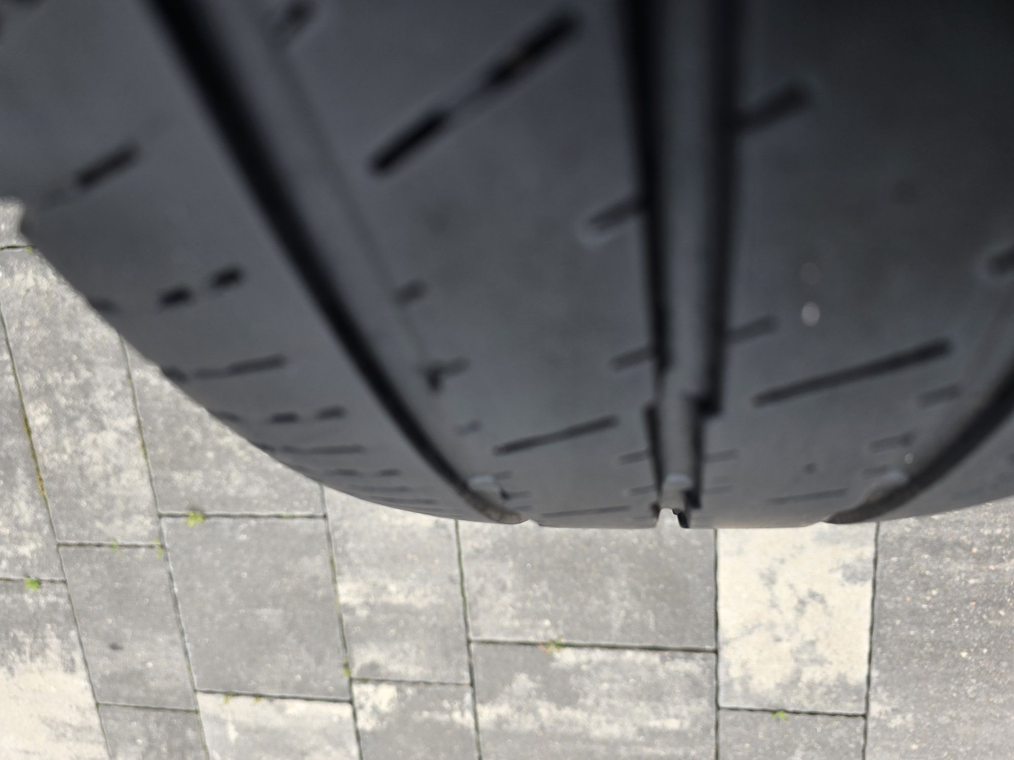 Opony Continental 215/65 R 16c letnie