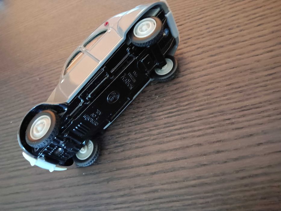 Norev 1/43 carro citroen 2cv