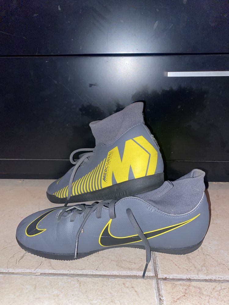 Nike Mercurial com Meia