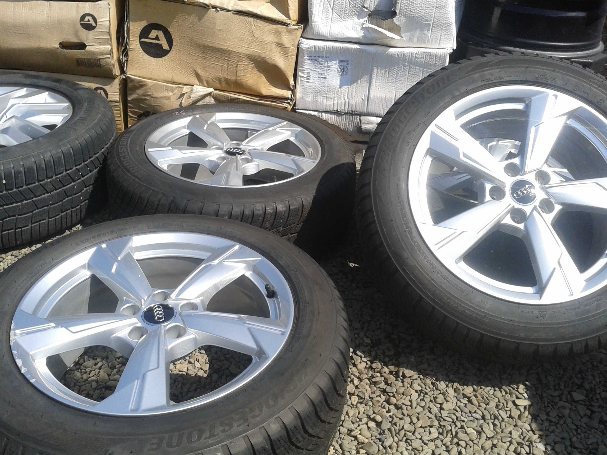oryginalne r18 felgi audi a4 a5 a6 a3 q3 q5 q2 c8 c7 b9 b8 mielec 4k0