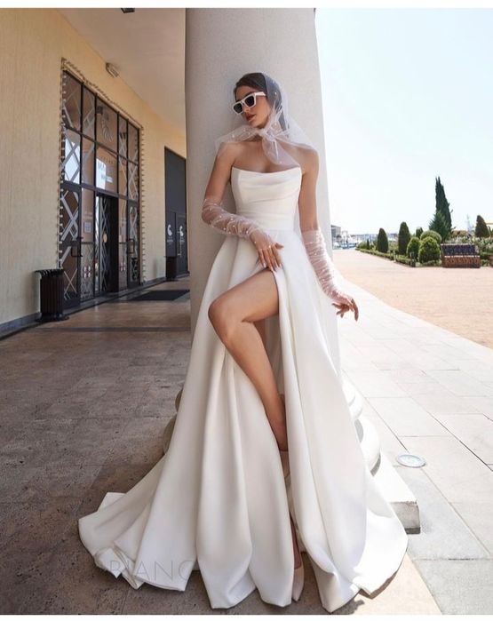 Продам свадебное платье новое