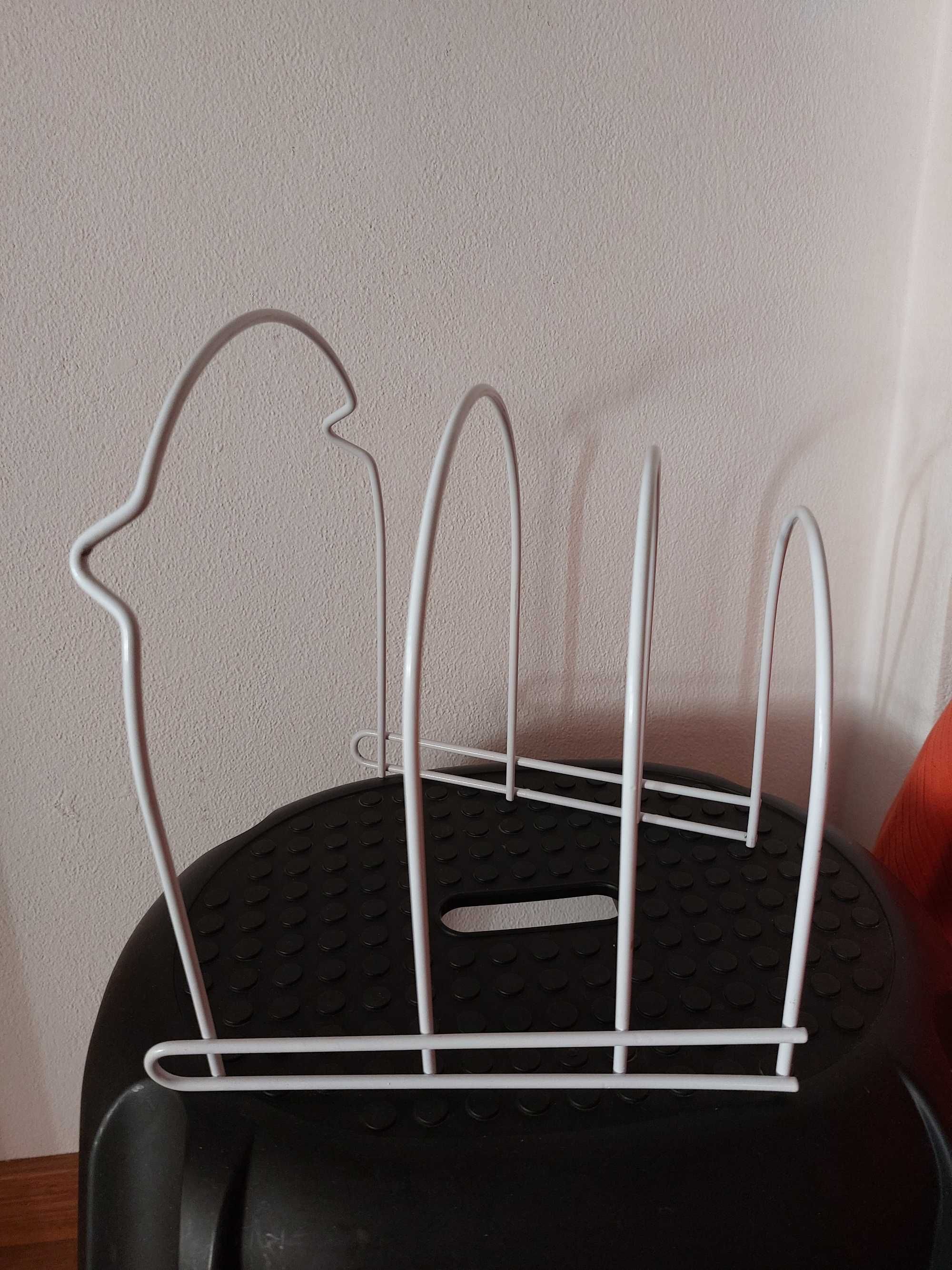 Suporte para tampas de panelas