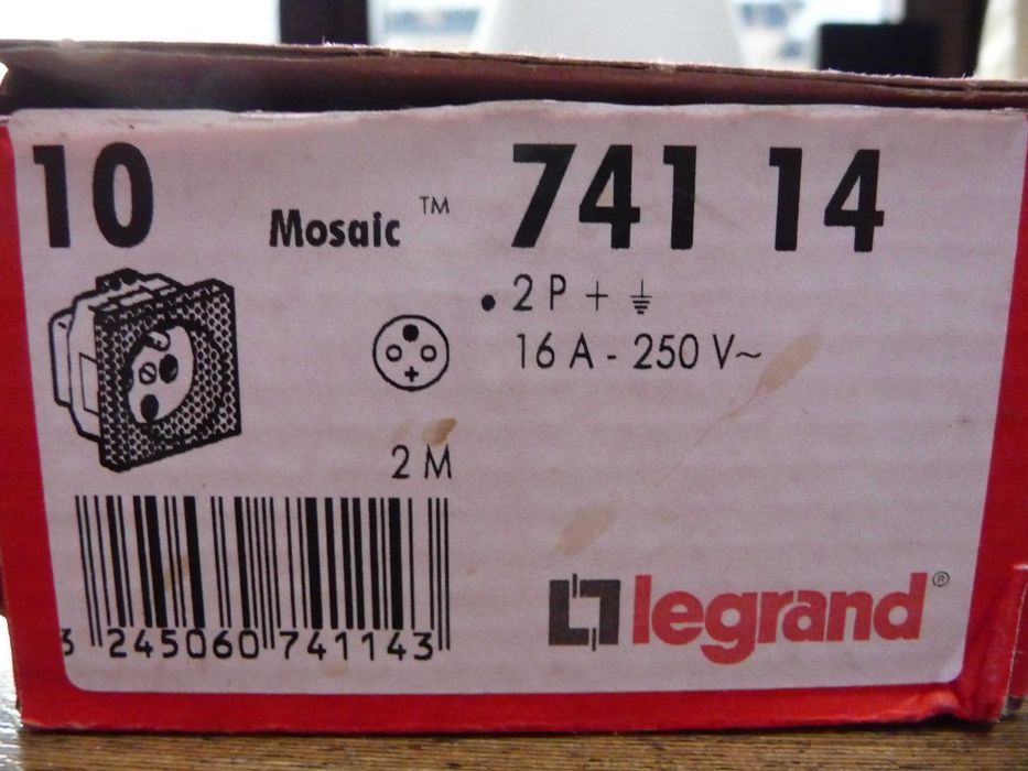 Gniazda Legrand  MOSAIC GN 2P+Z Schuko