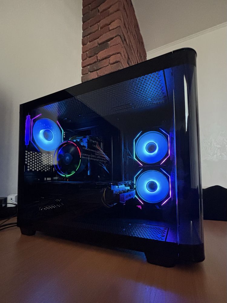 Ігровий компьютер, акваріум i5 DDR4 16 GB відеокарта RX 580 8 GB