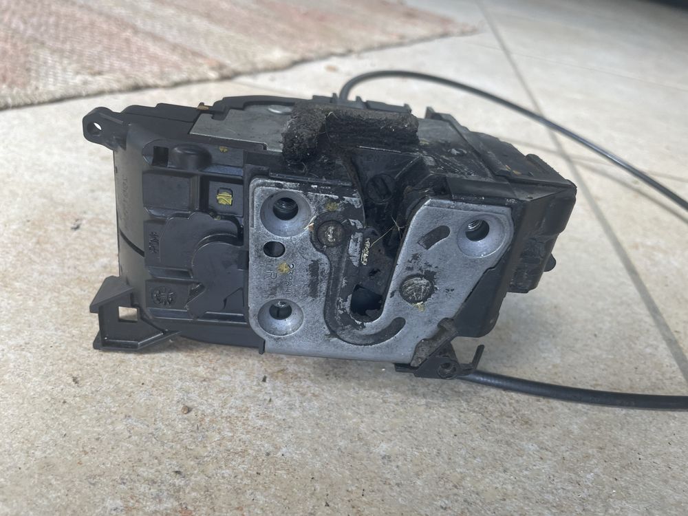 Fechadura Renault clio 3 *porta do passageiro