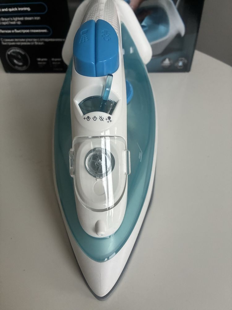 Żelazko parowe BRAUN TexStyle 1  2000W