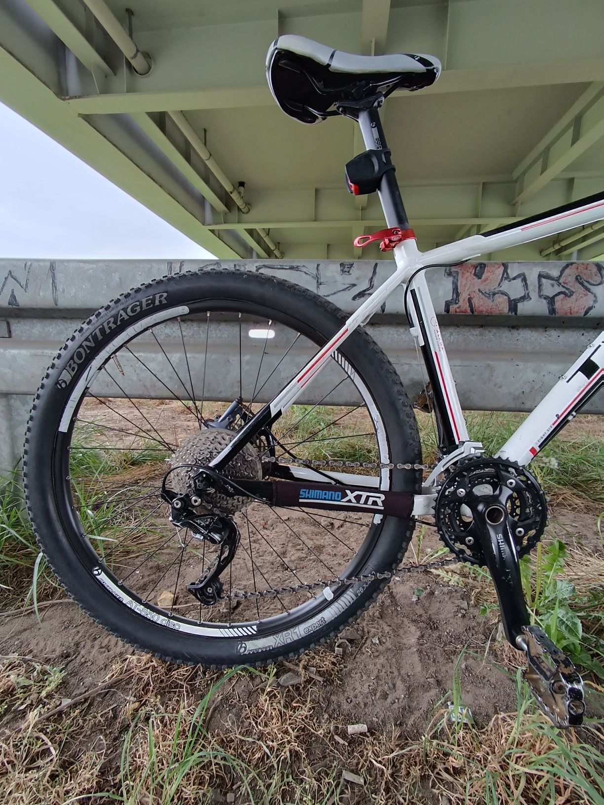 Rower Trek MTB. 3x10 SLX XT. Amor rock shox.