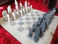 Tabuleiro de xadrez em pedra de sabão

A levantar em Lisboa, São Vicen